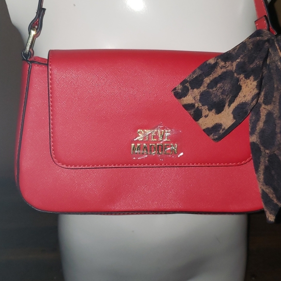 NWOT Steve Madden Red Shoulder Bag w. animal scarf (bin 5) 💥 - Picture 2 of 6